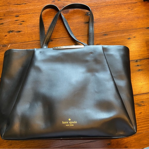 Kate Spade tote - Picture 2 of 9
